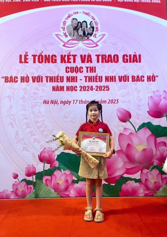 Em Trần Phương Thảo lớp 4C